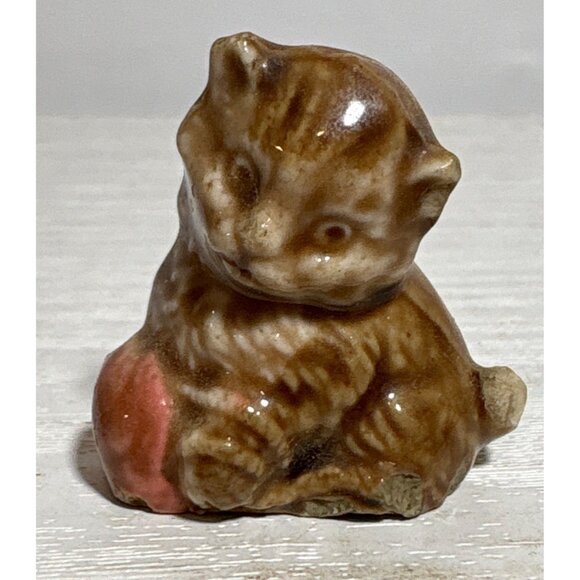 Wade Whimsies Cat Figurines Puss & Boots & Kitten With Yarn England Red Rose Tea - Picture 3 of 8